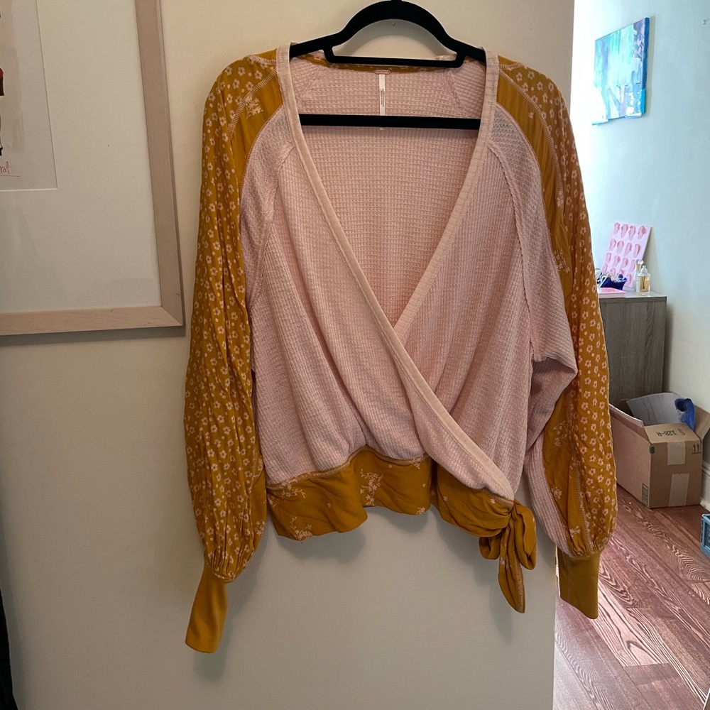 Free people sweater/top